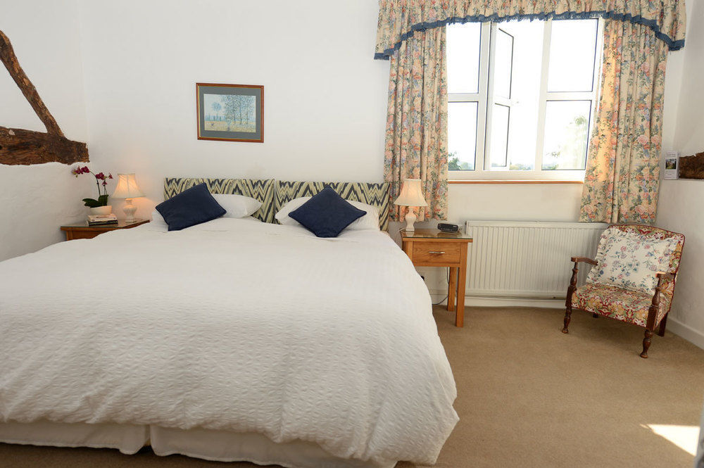 Hampton House Farm B&B Malpas  外观 照片